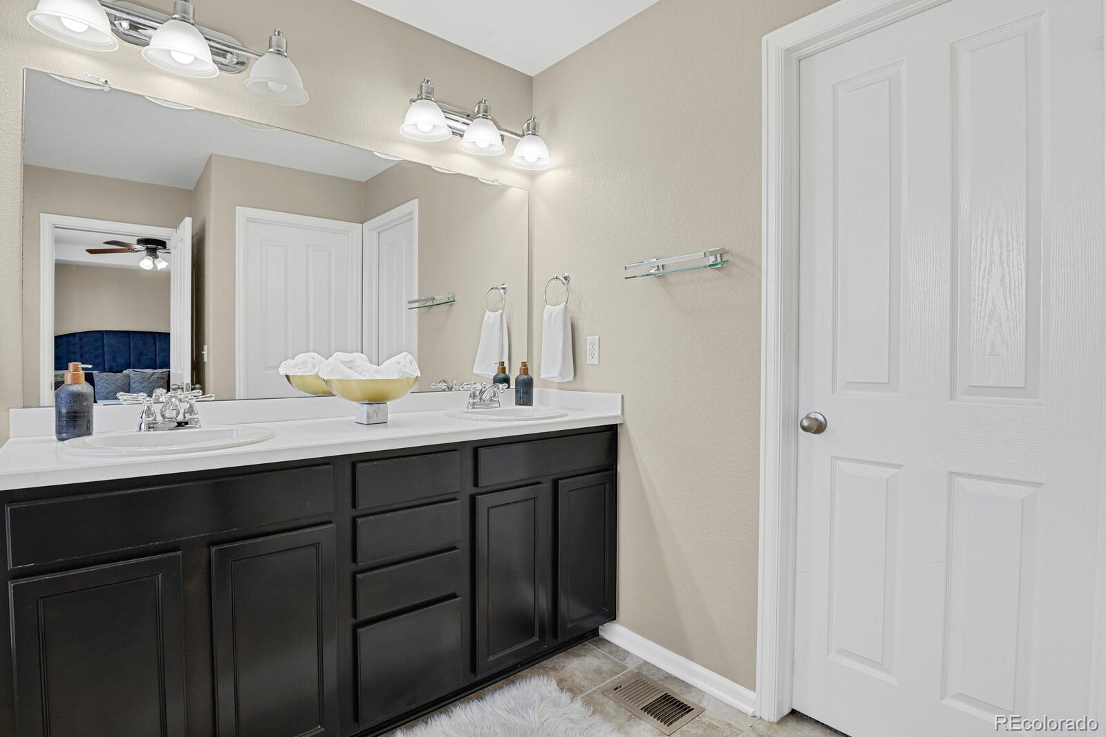 23403 E Ontario Place