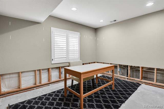 23403 E Ontario Place