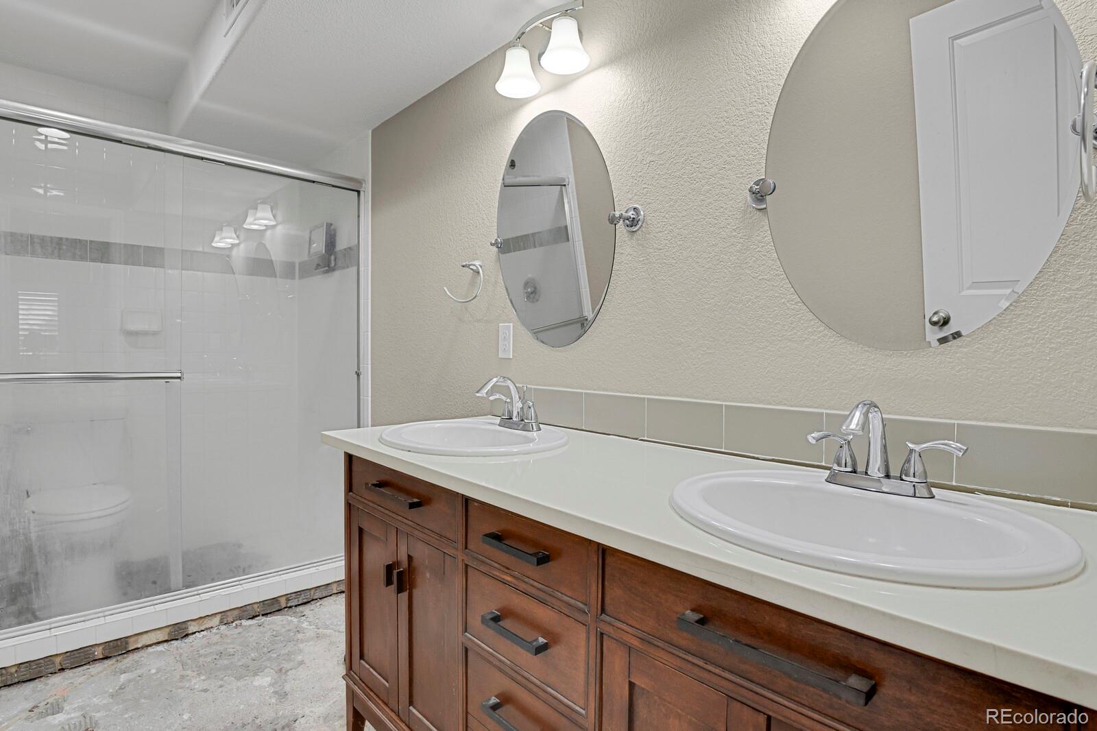 23403 E Ontario Place