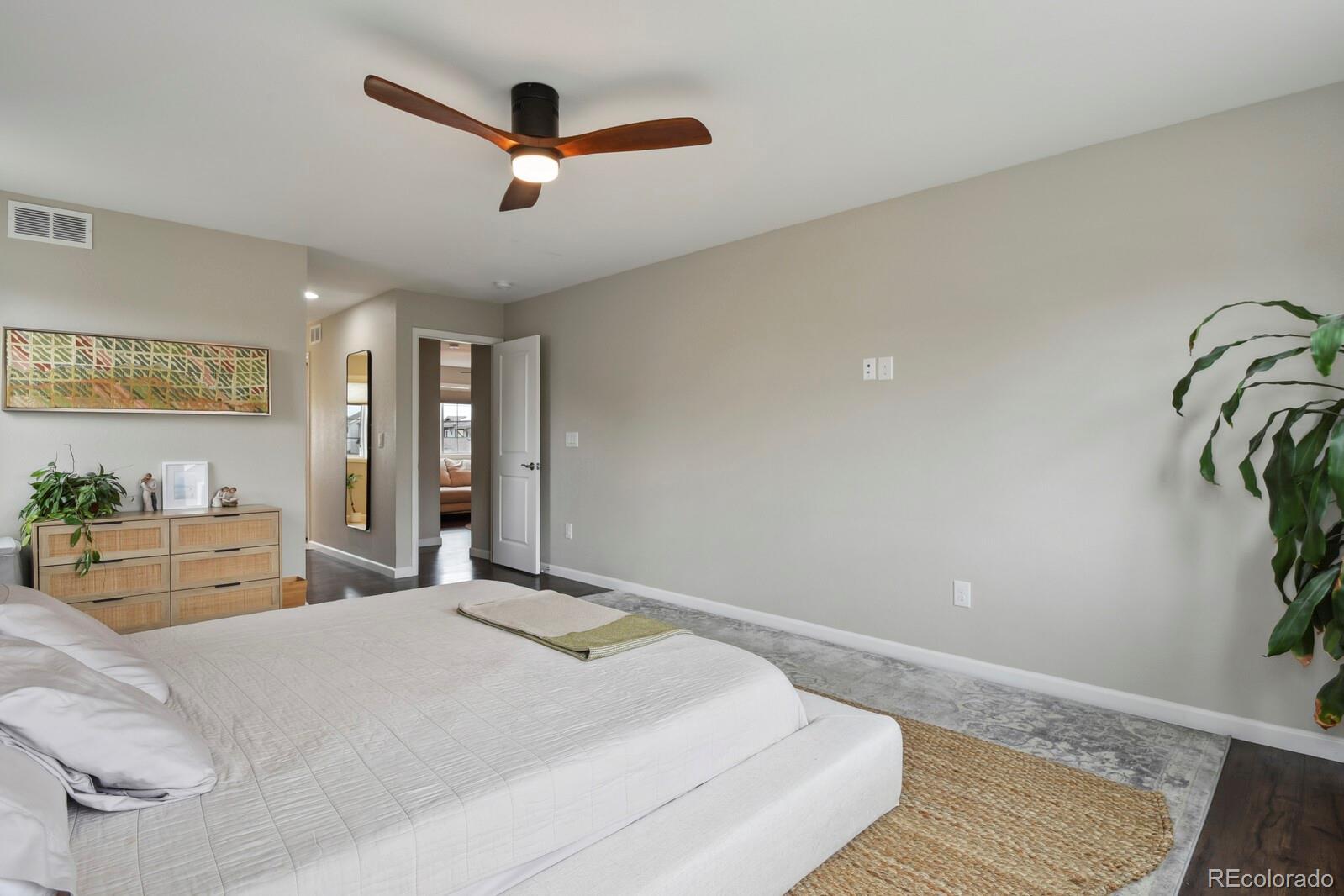 11008 Hayloft Street