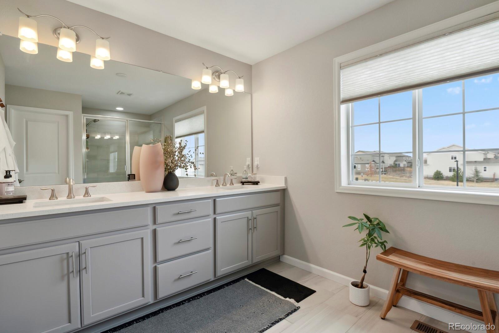 11008 Hayloft Street