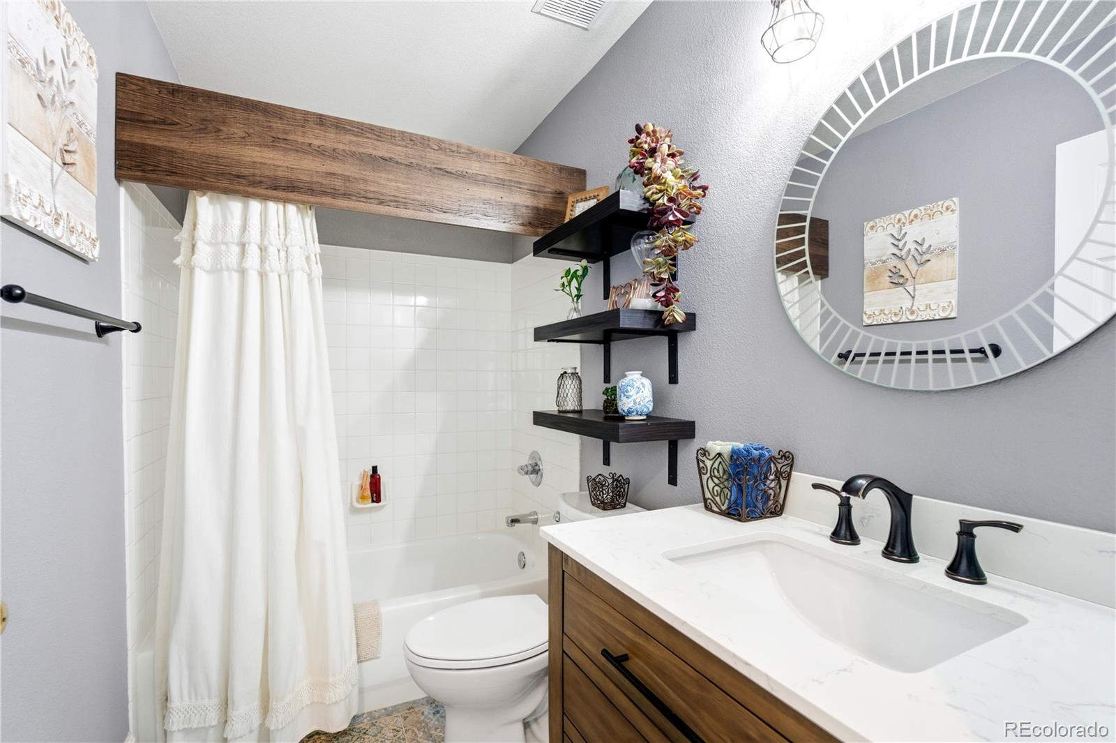 10238 Bentwood Circle