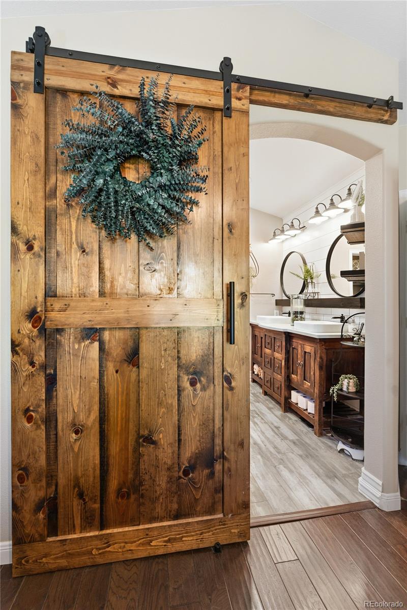 10238 Bentwood Circle