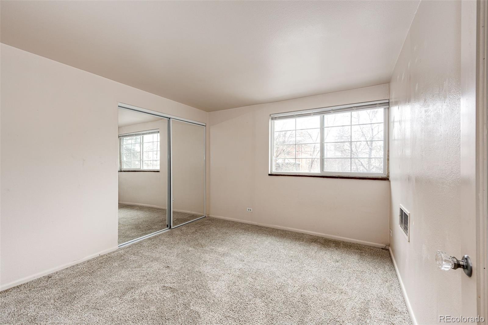 1350 Josephine Street Unit: 207