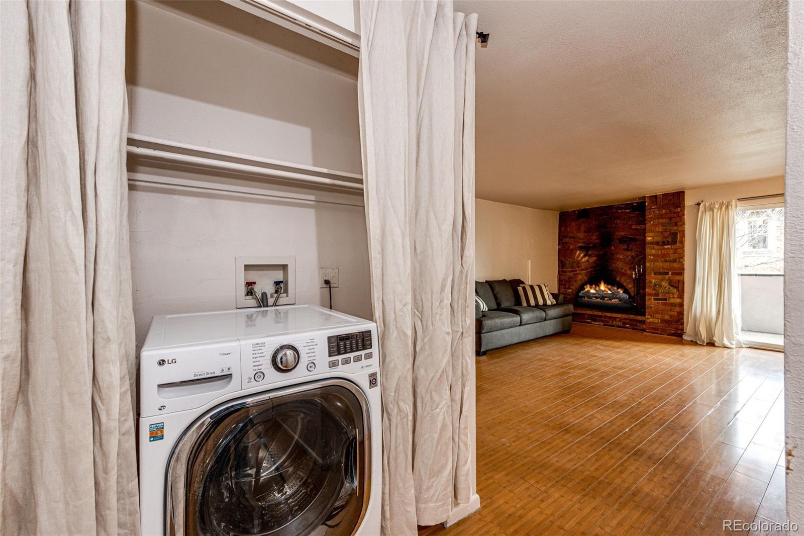 1350 Josephine Street Unit: 207