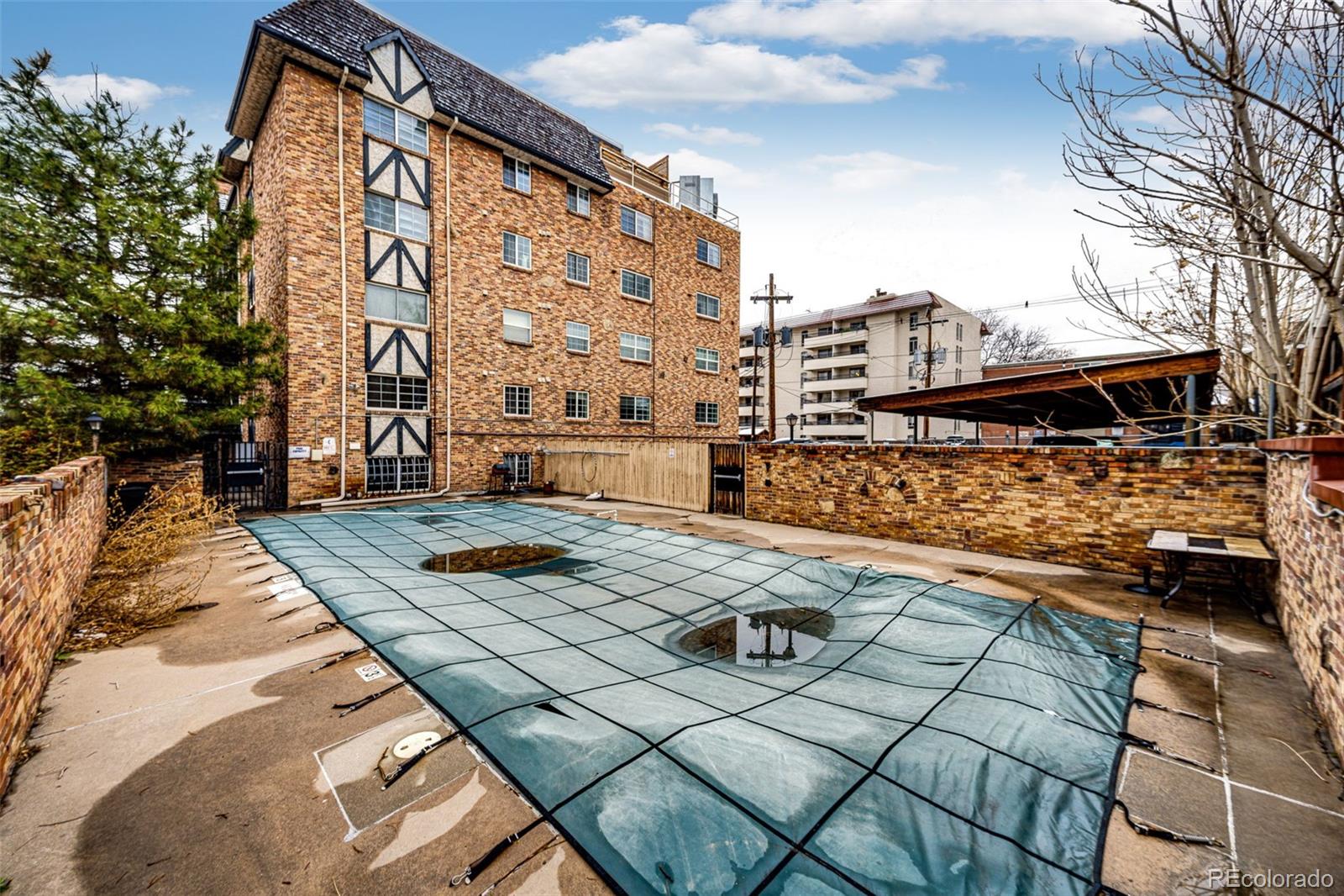 1350 Josephine Street Unit: 207