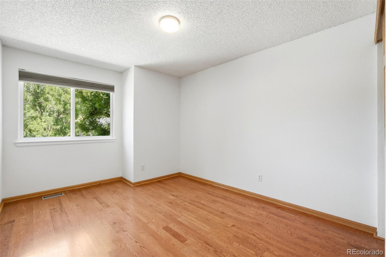 5784 W 117th Place
