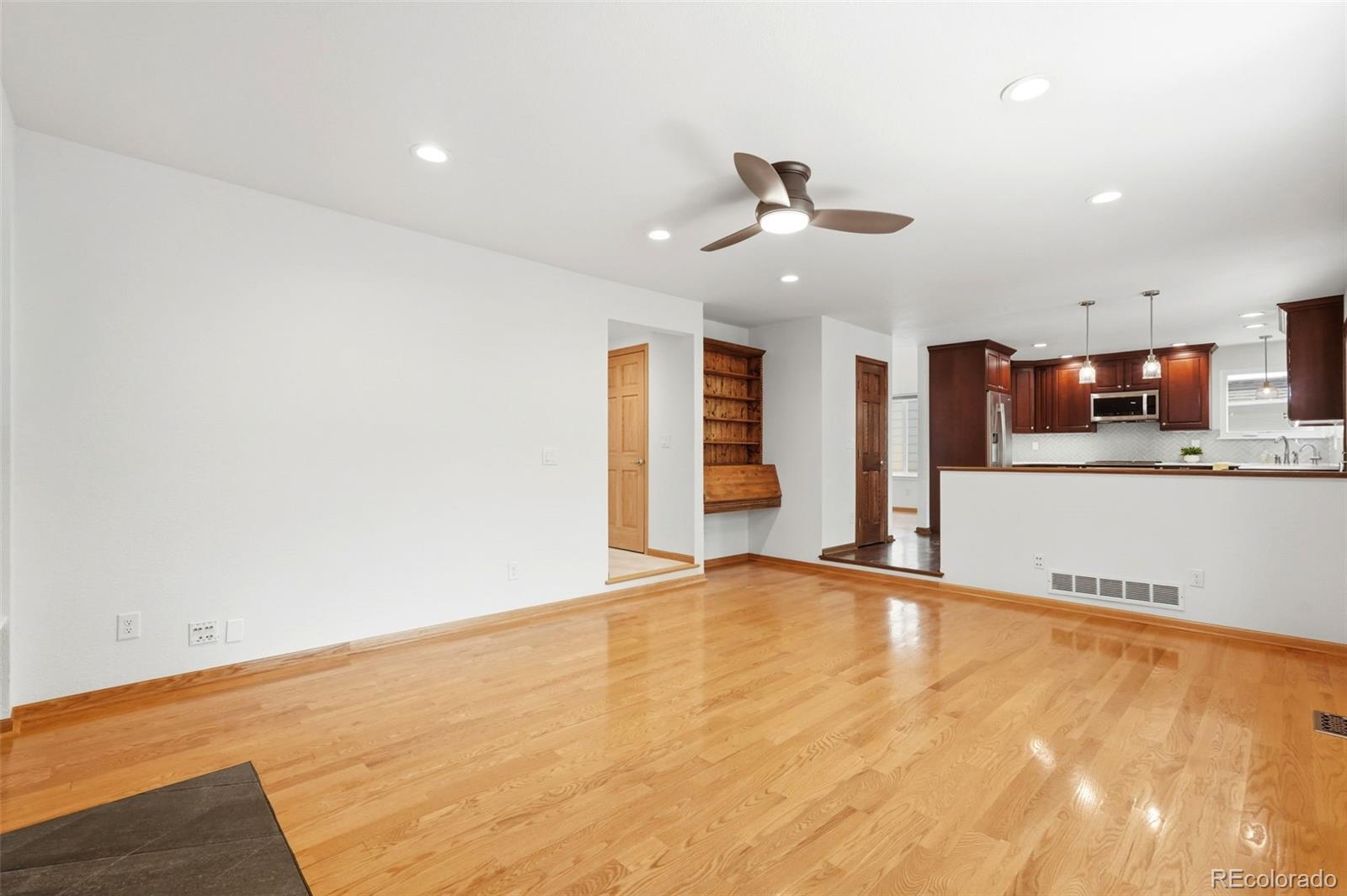 5784 W 117th Place