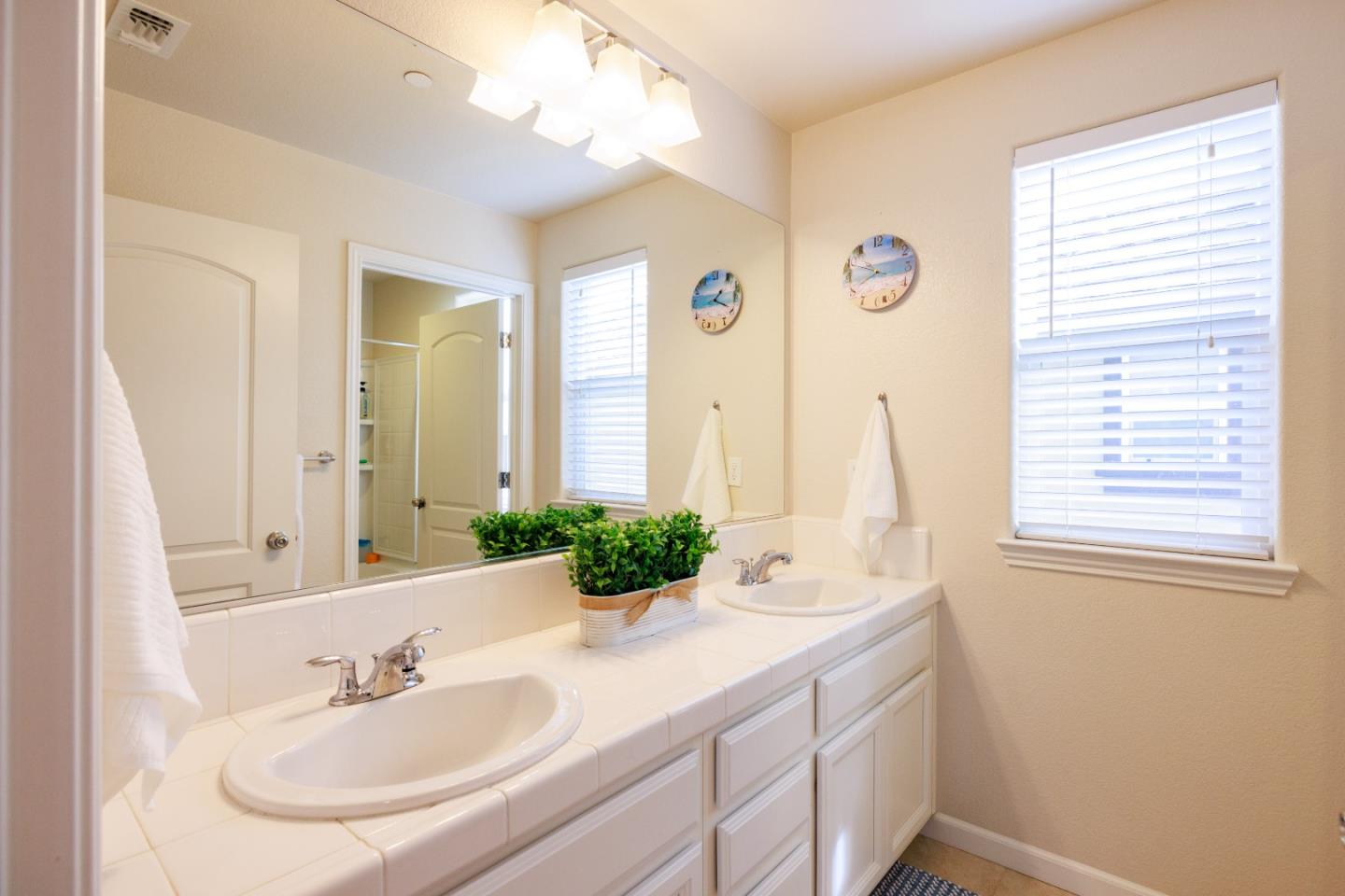 15041 Breckinridge Avenue