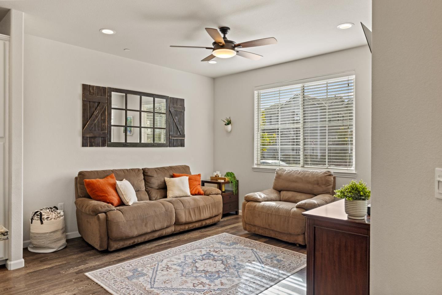 15041 Breckinridge Avenue