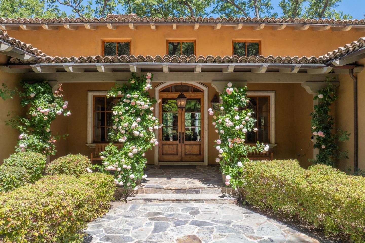 Pastoral Hacienda with Privacy and Views