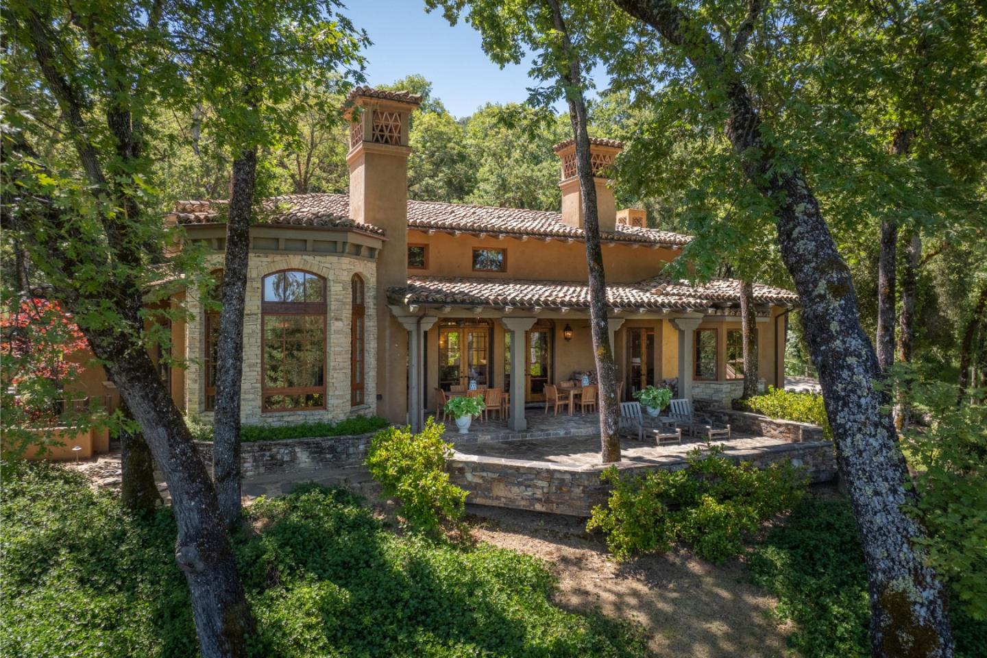Pastoral Hacienda with Privacy and Views