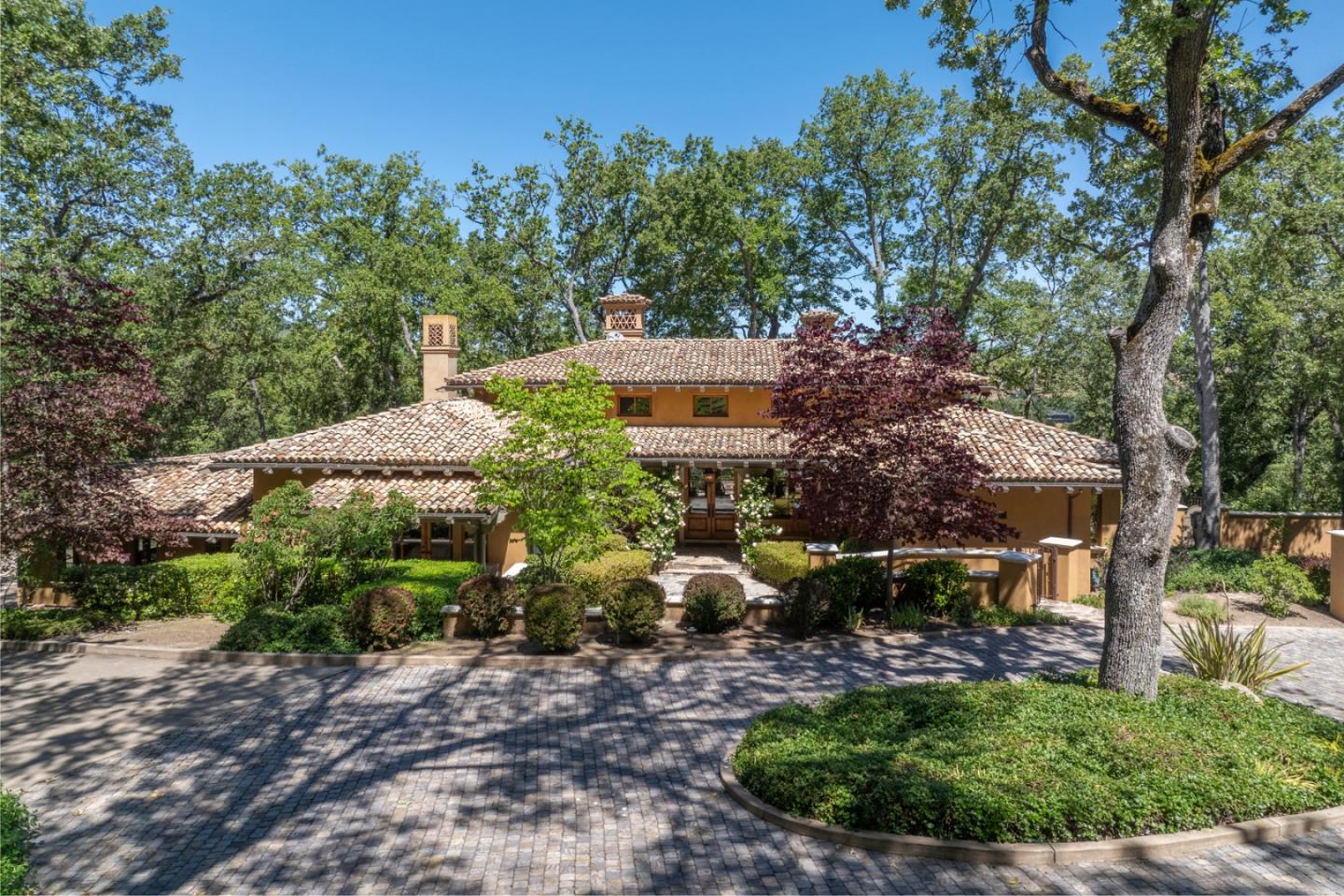 Pastoral Hacienda with Privacy and Views