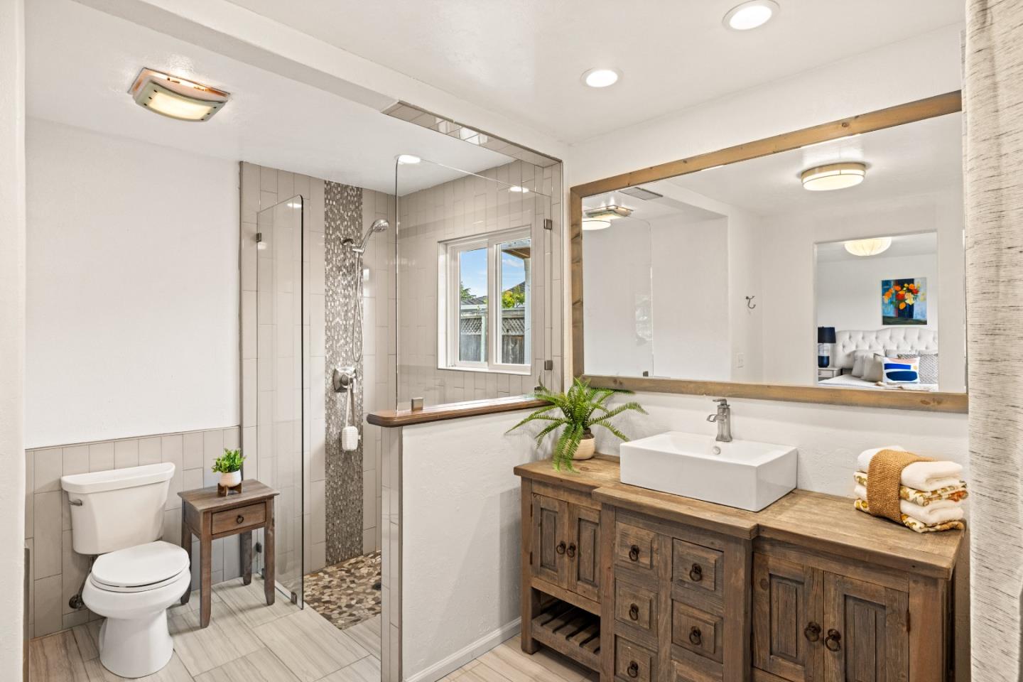 15450 Oak Hills Drive