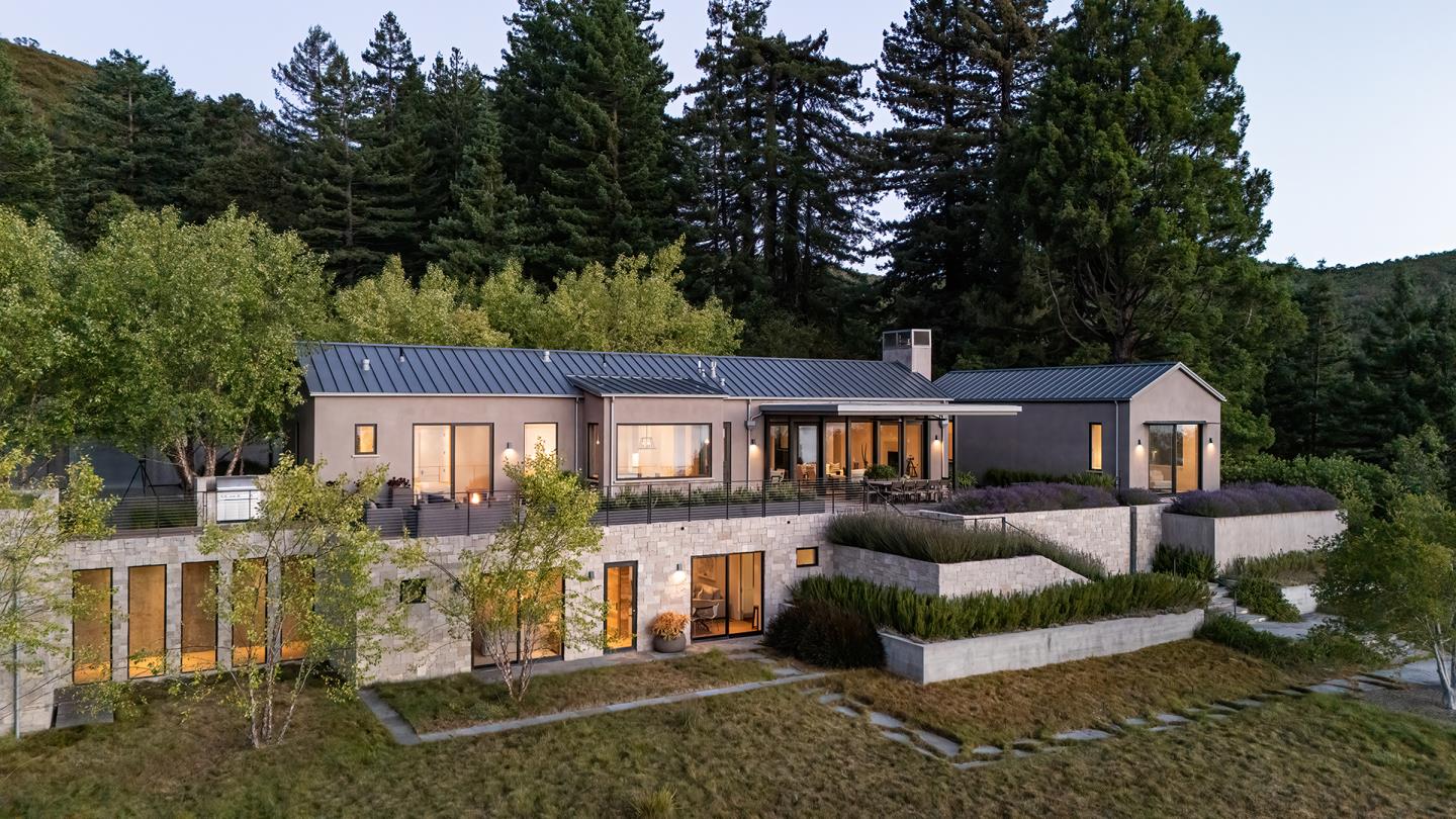 Modern Build in the Preserve