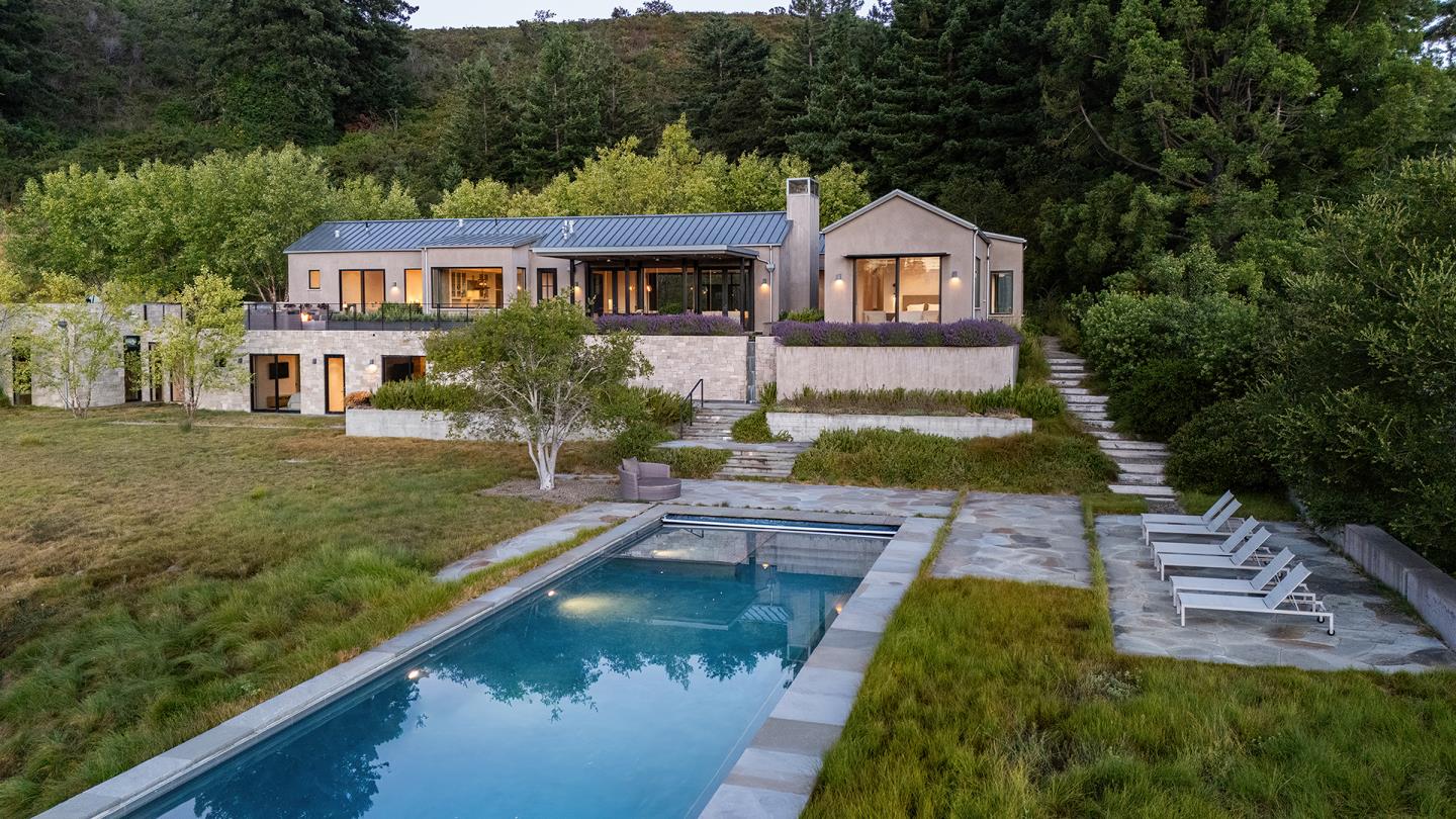 Modern Build in the Preserve