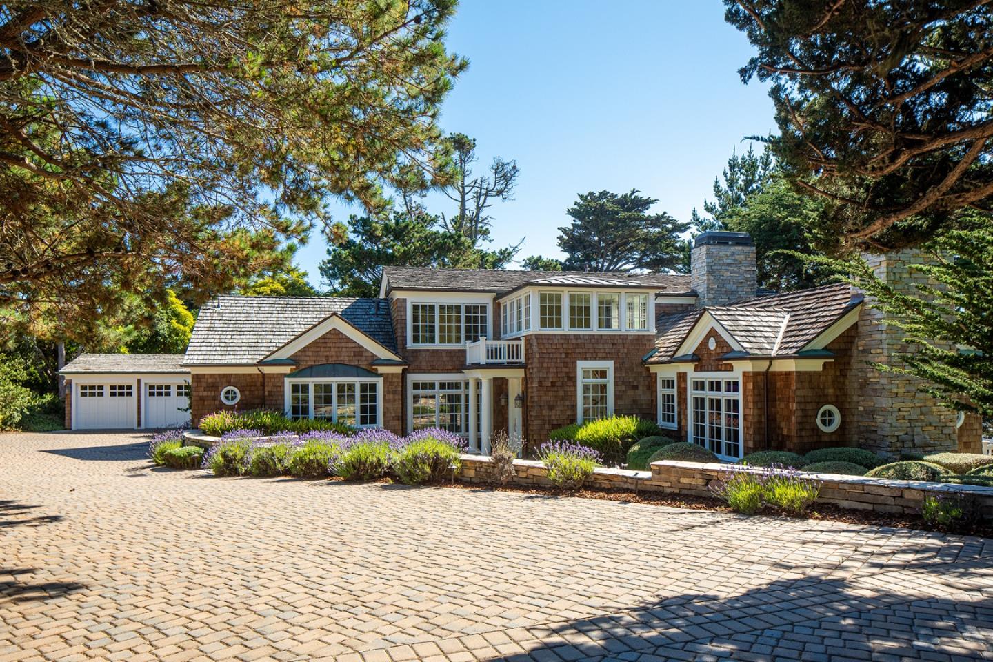 Oceanfront Oasis with Breathtaking Views
