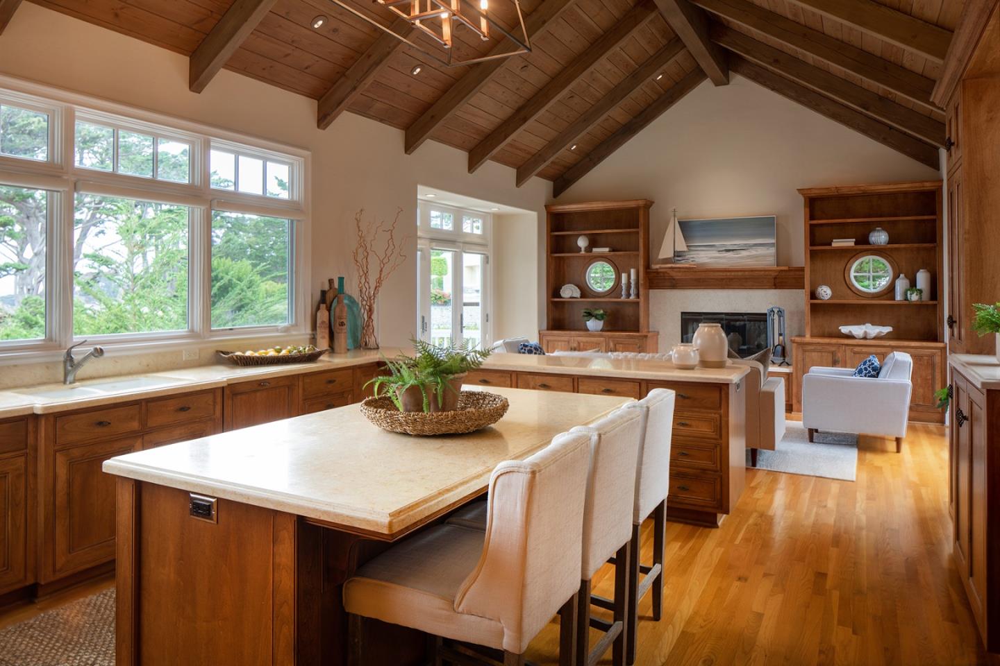 Oceanfront Oasis with Breathtaking Views