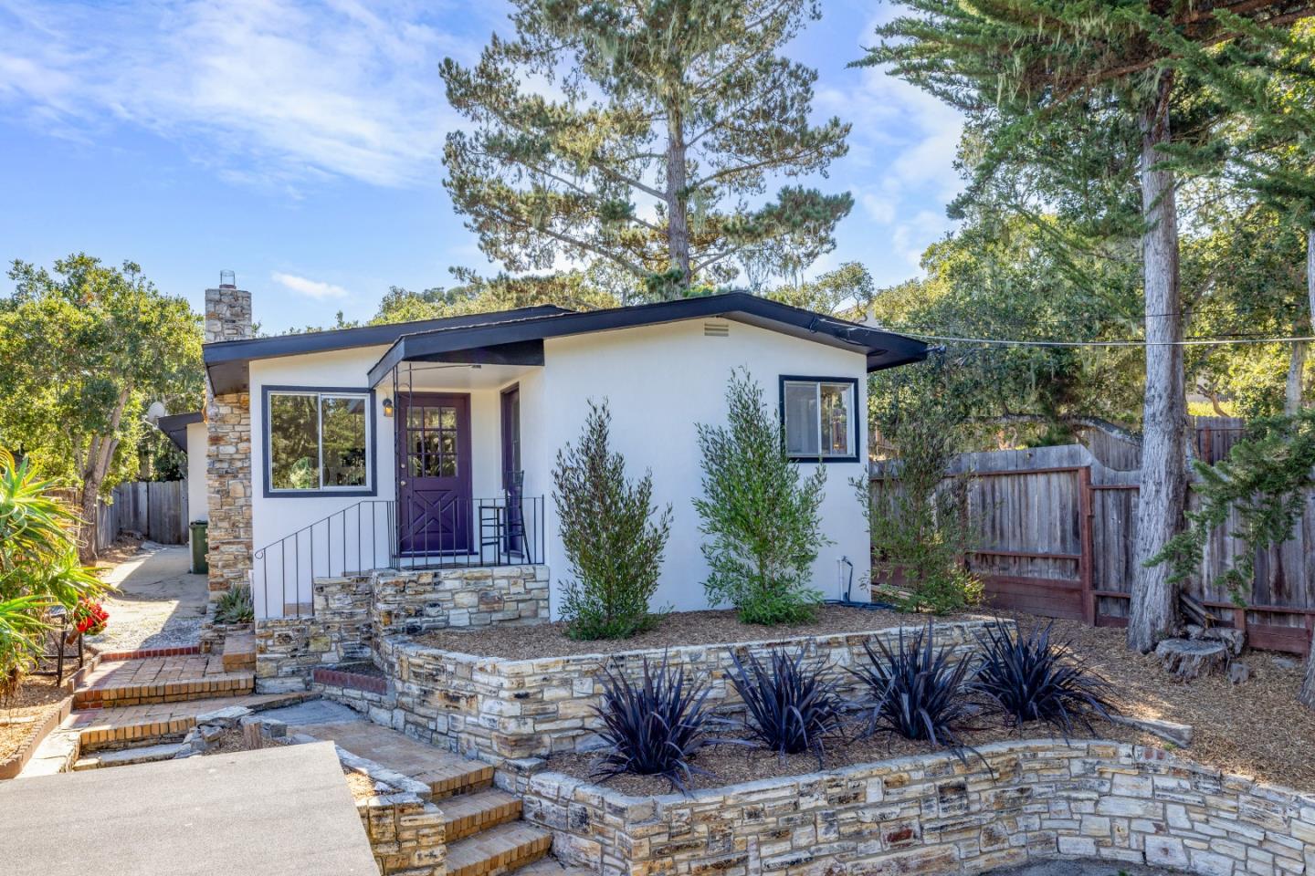 Charming Old Monterey Cottage