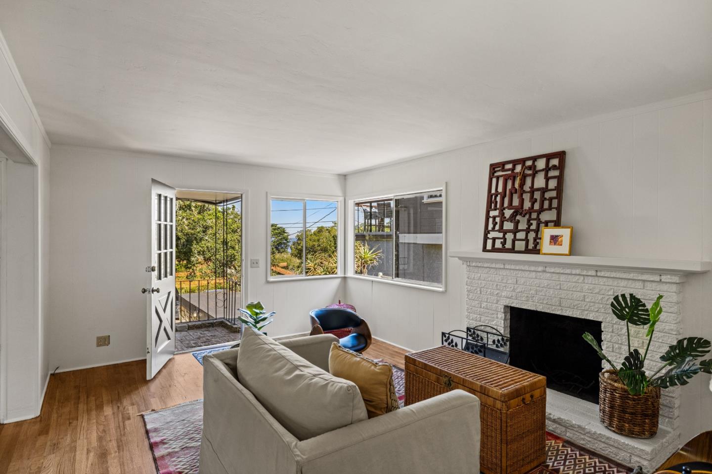 Charming Old Monterey Cottage