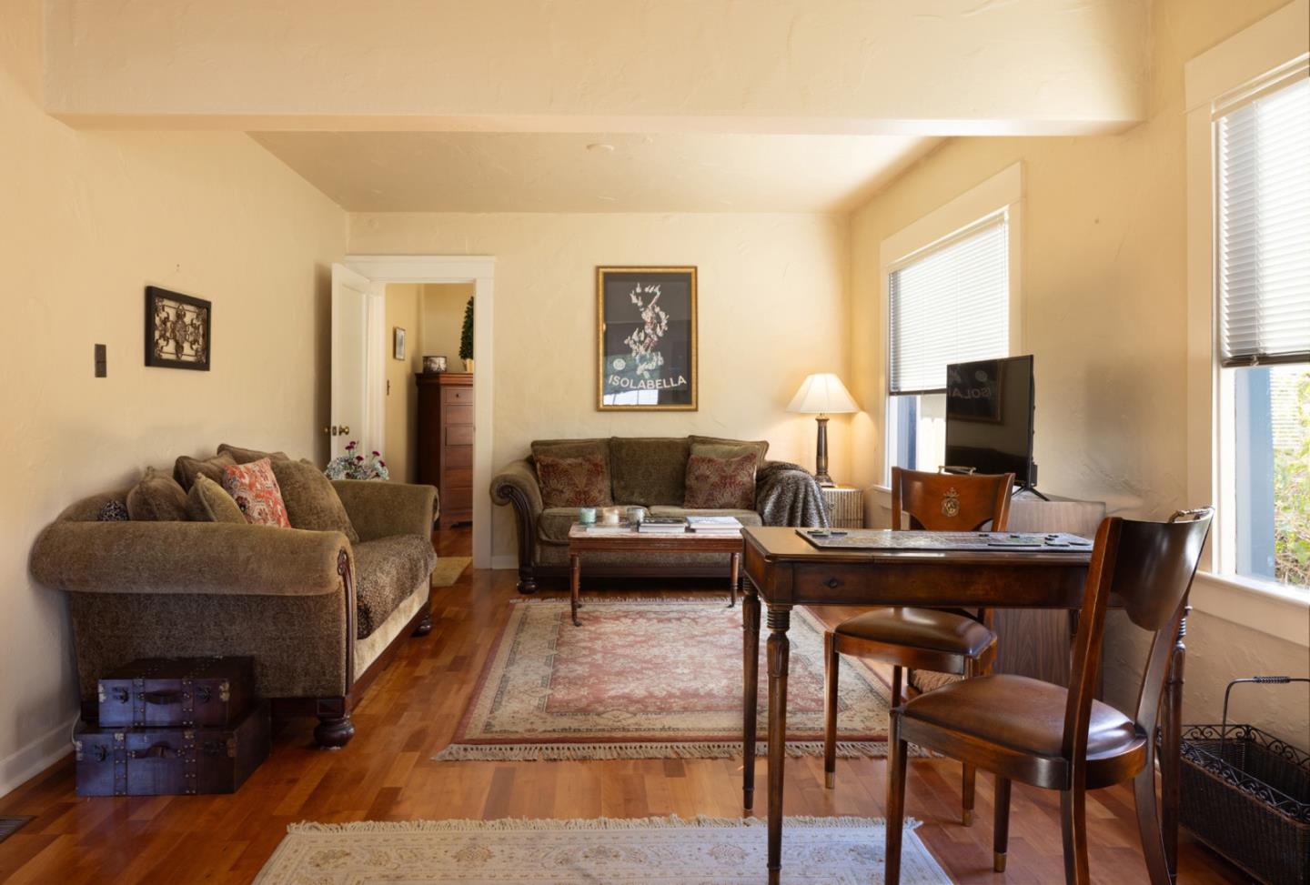 Pacific Grove Charmer