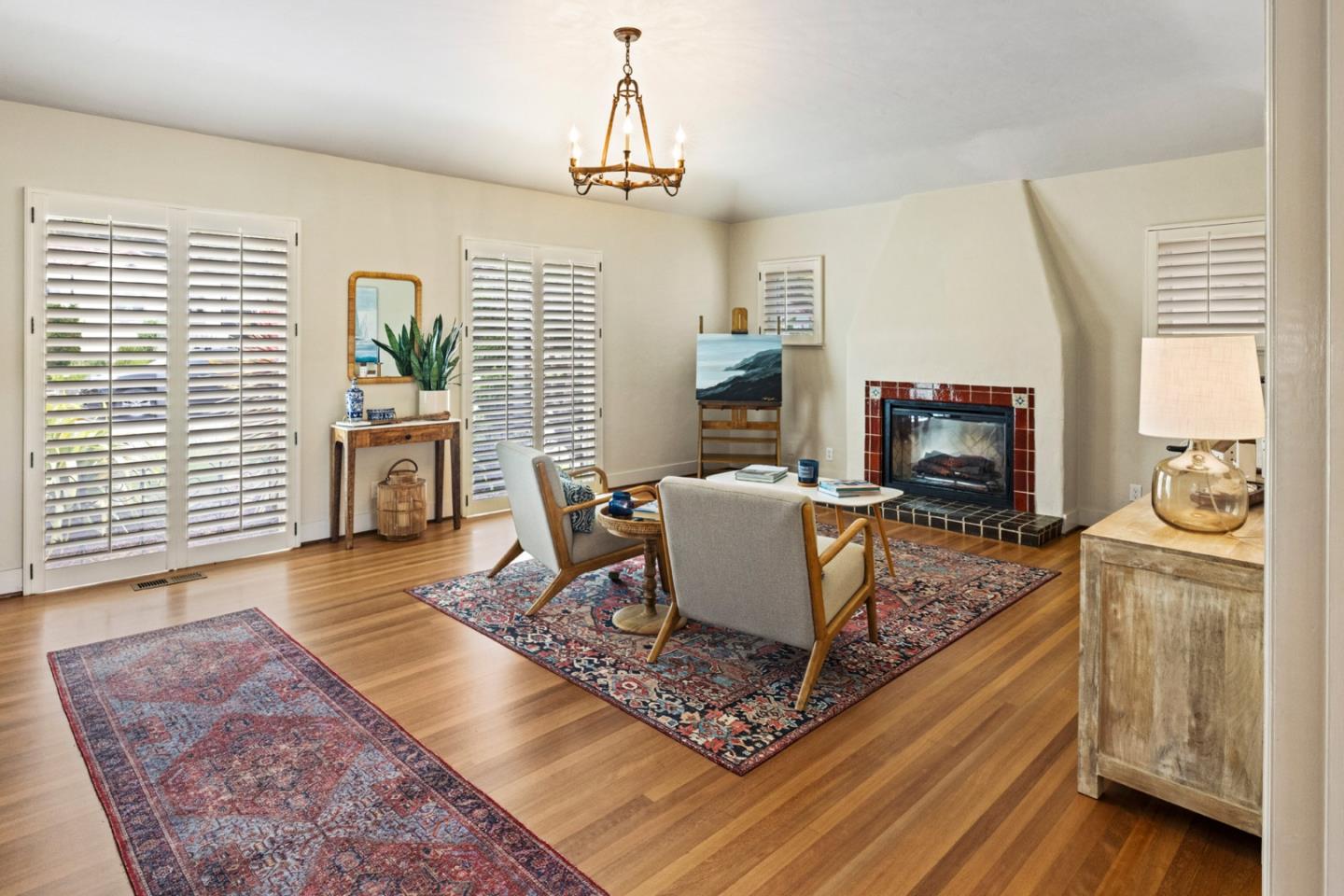 636 Spazier Avenue