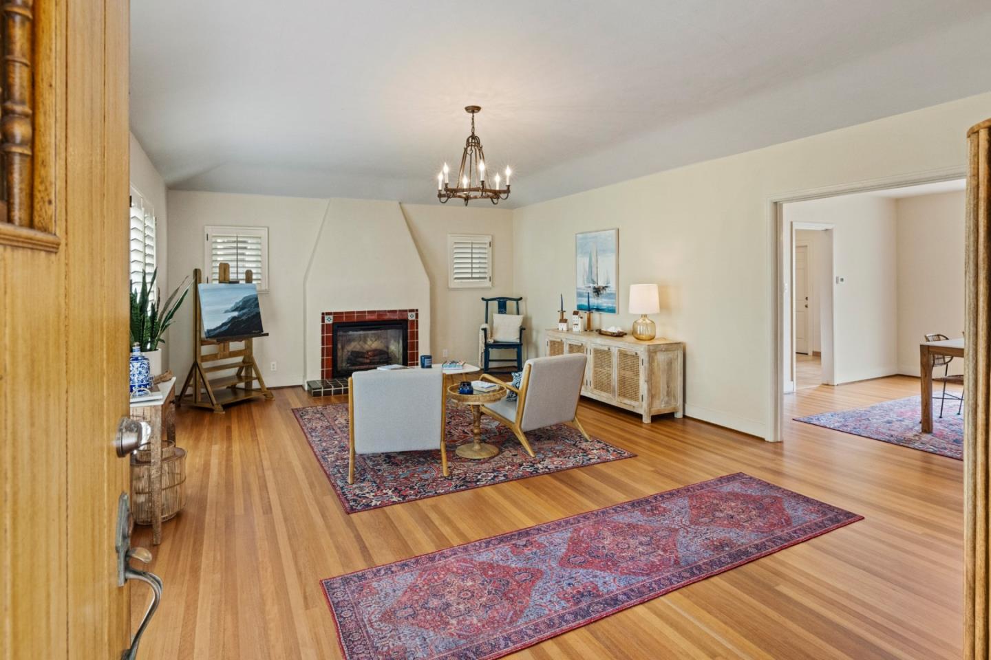 636 Spazier Avenue