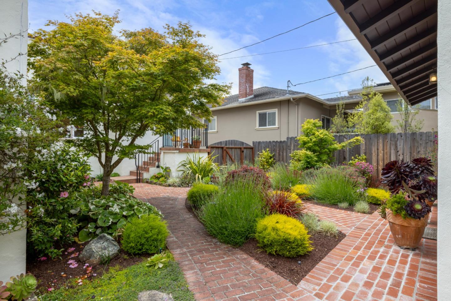 636 Spazier Avenue