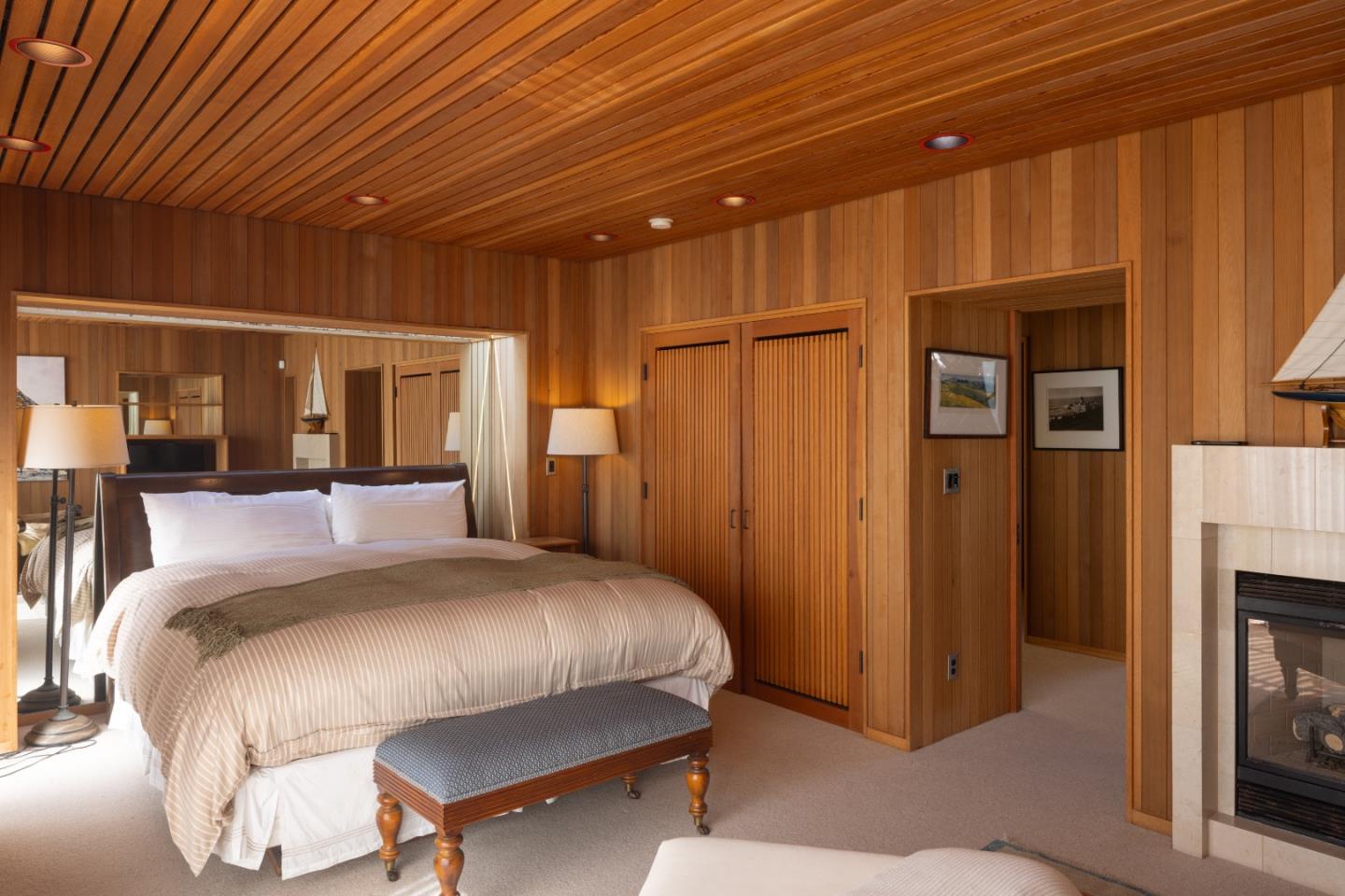 Sophisticated Modernism on Scenic