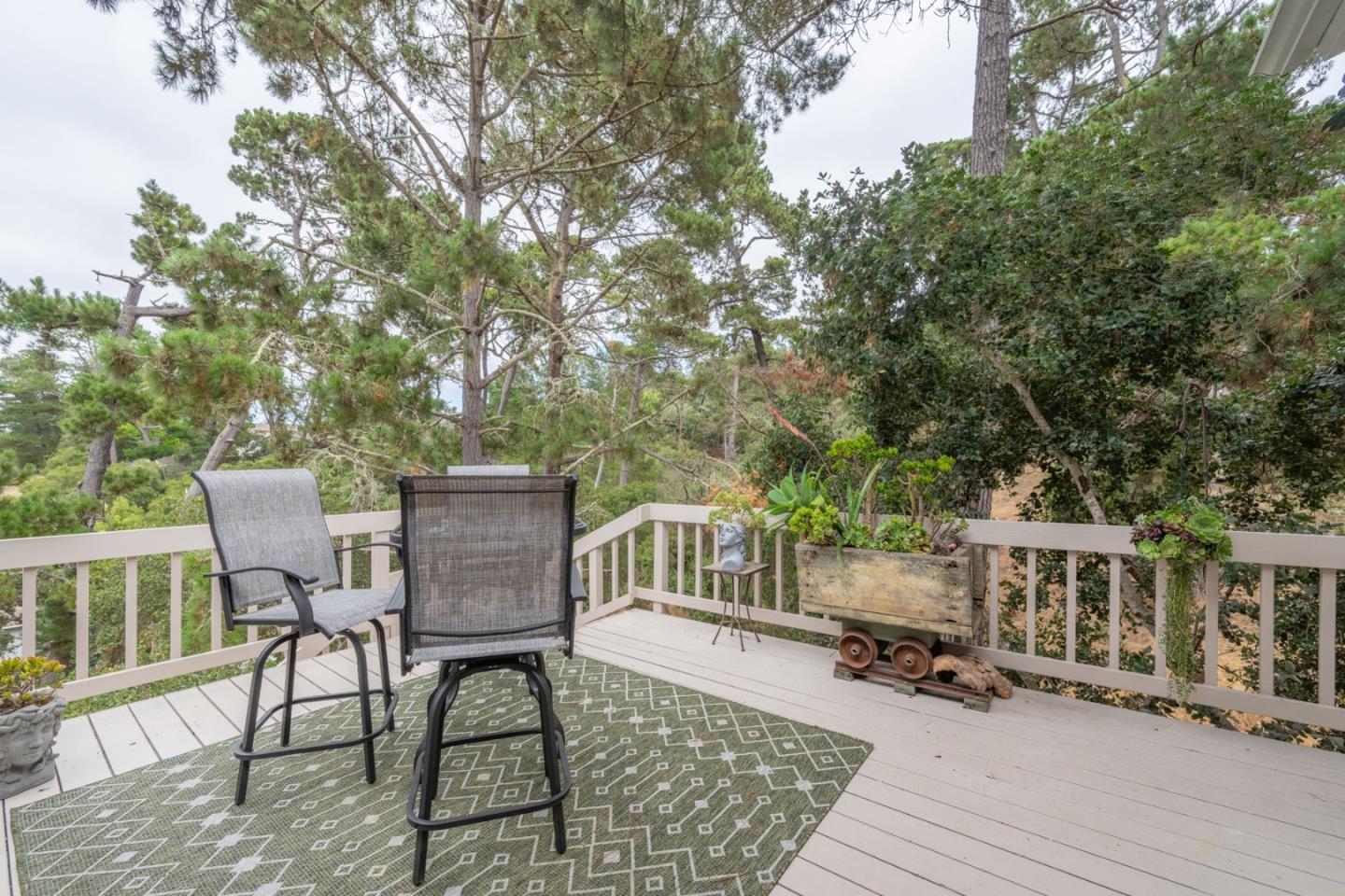 Nature Meets Style in Deer Flats