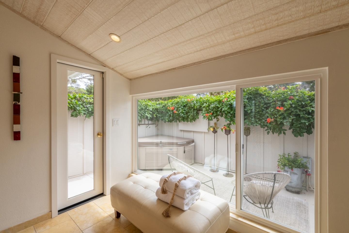 Nature Meets Style in Deer Flats
