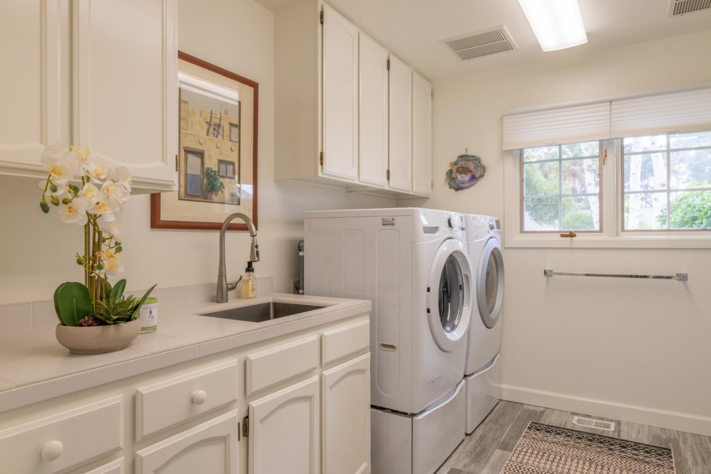 Nature Meets Style in Deer Flats