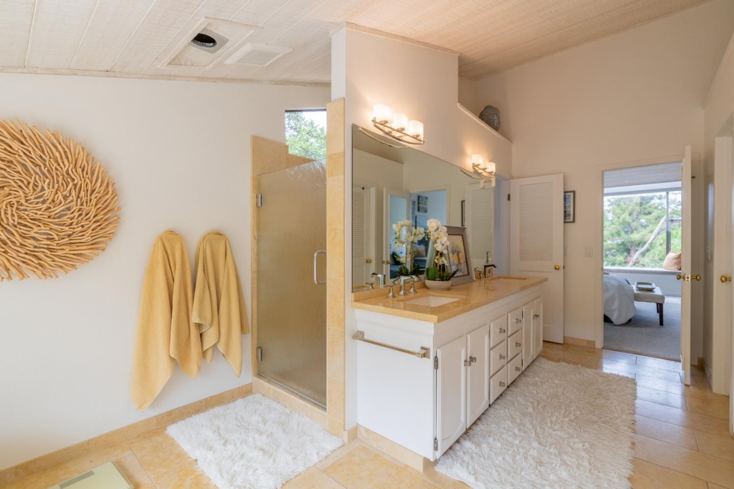 Nature Meets Style in Deer Flats