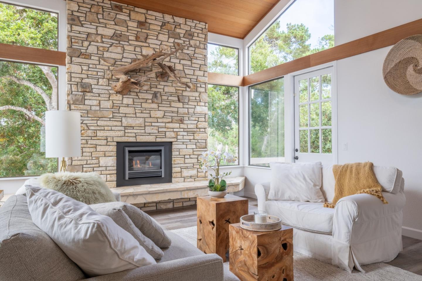 Nature Meets Style in Deer Flats