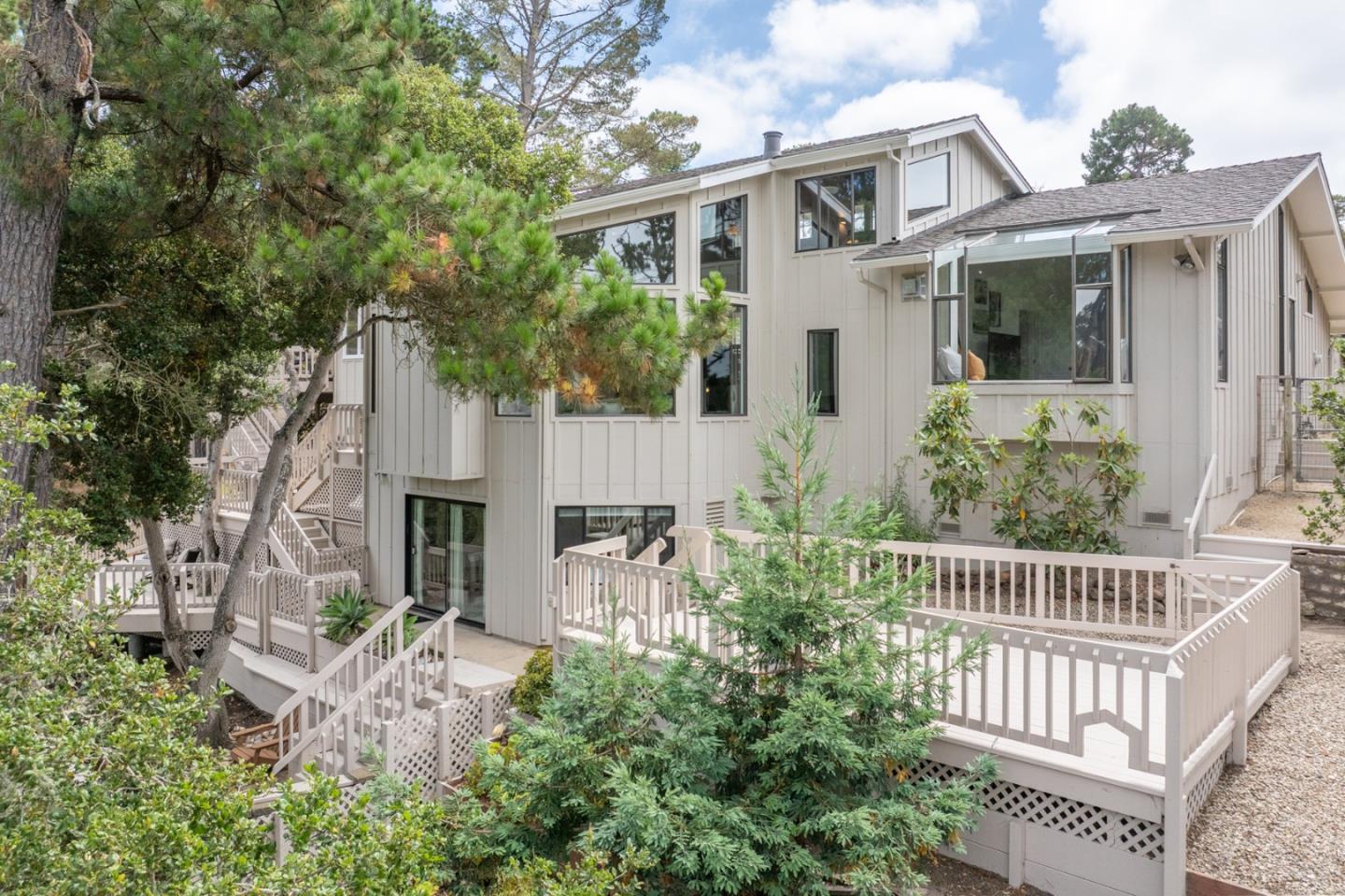Nature Meets Style in Deer Flats