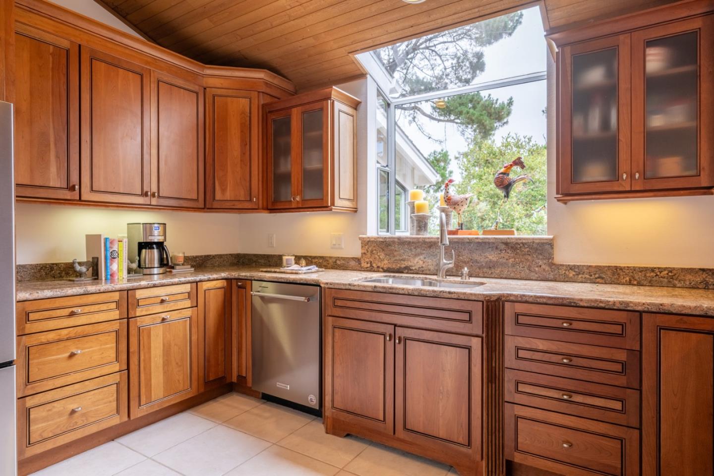 Nature Meets Style in Deer Flats