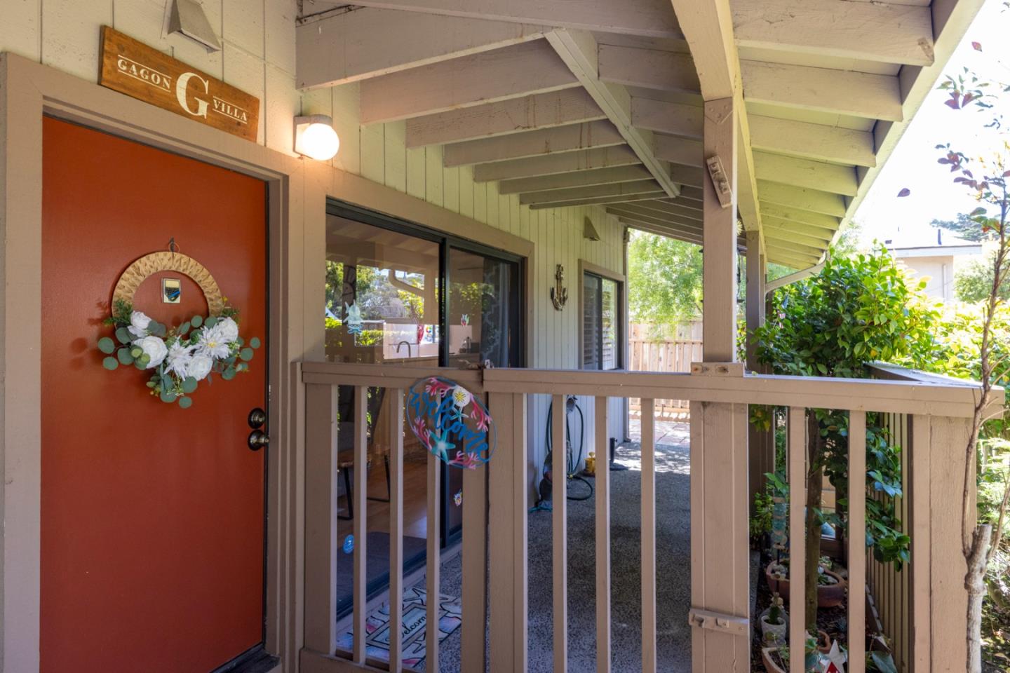 Easy Living in Monterey’s Sunbelt