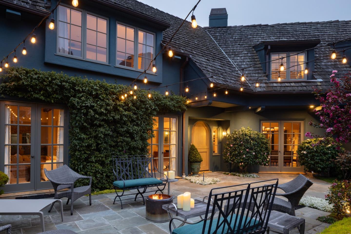 26167 Valley View Avenue