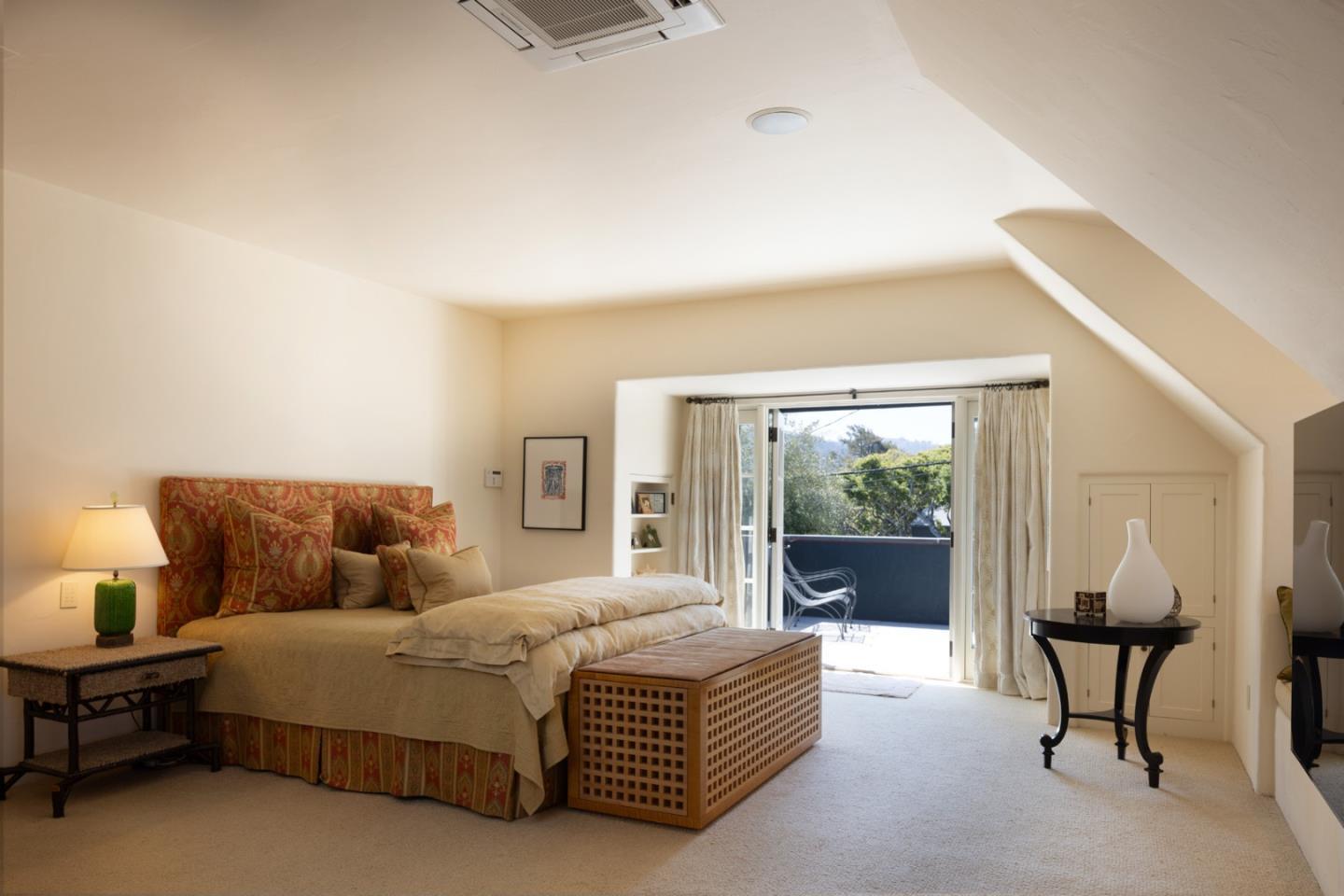 26167 Valley View Avenue