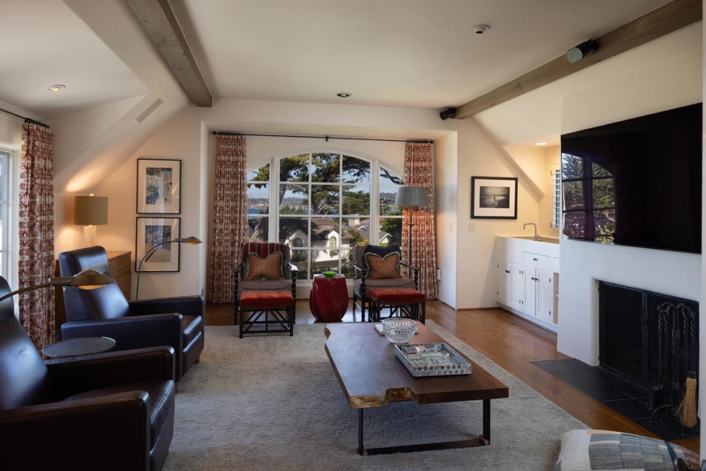 26167 Valley View Avenue