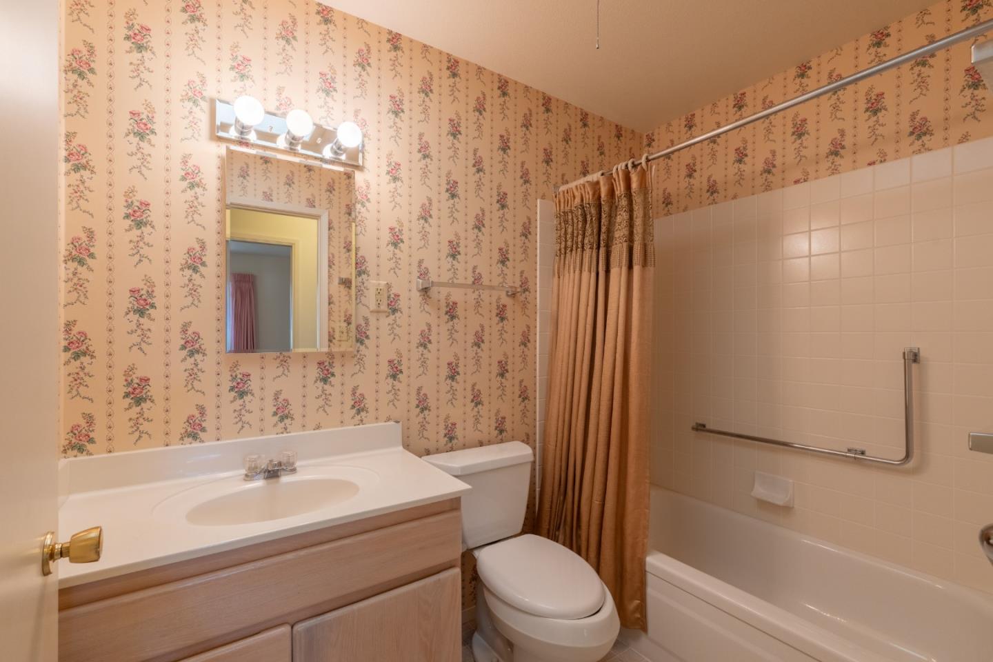 Hacienda Carmel Living