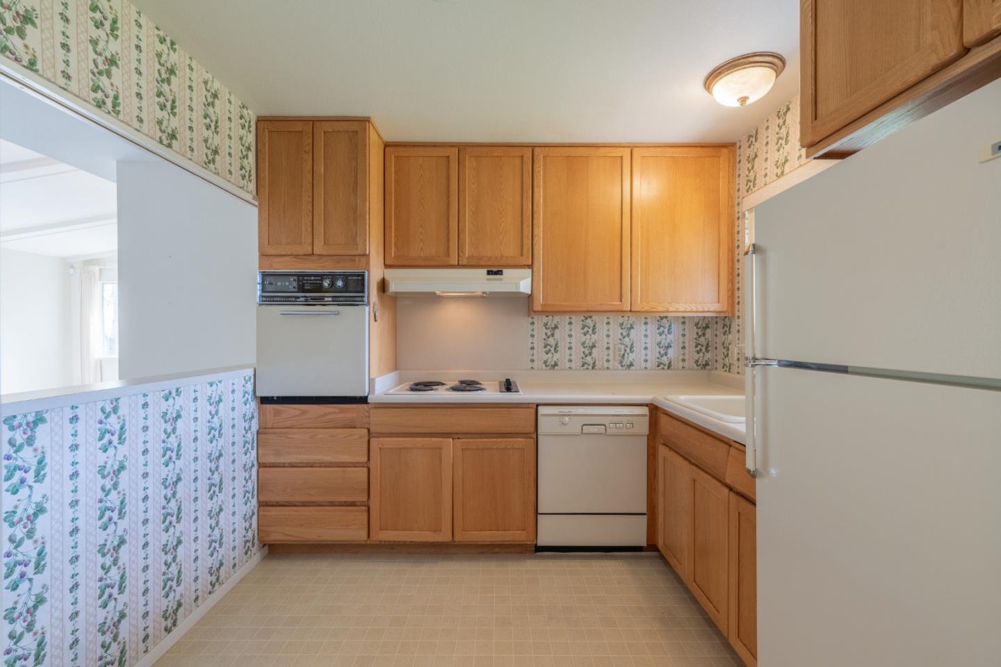 Hacienda Carmel Living