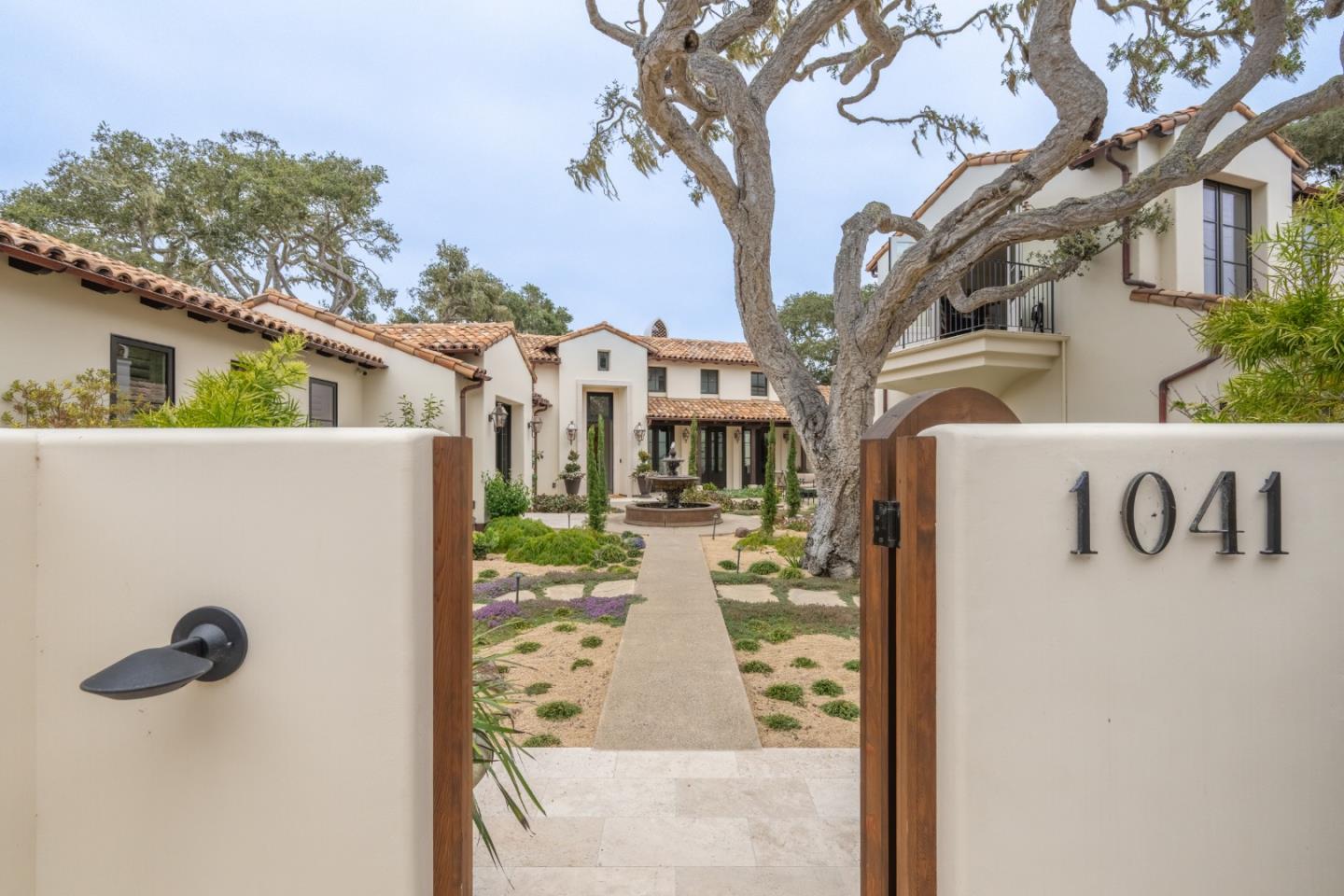 Newly Built Coastal Luxury