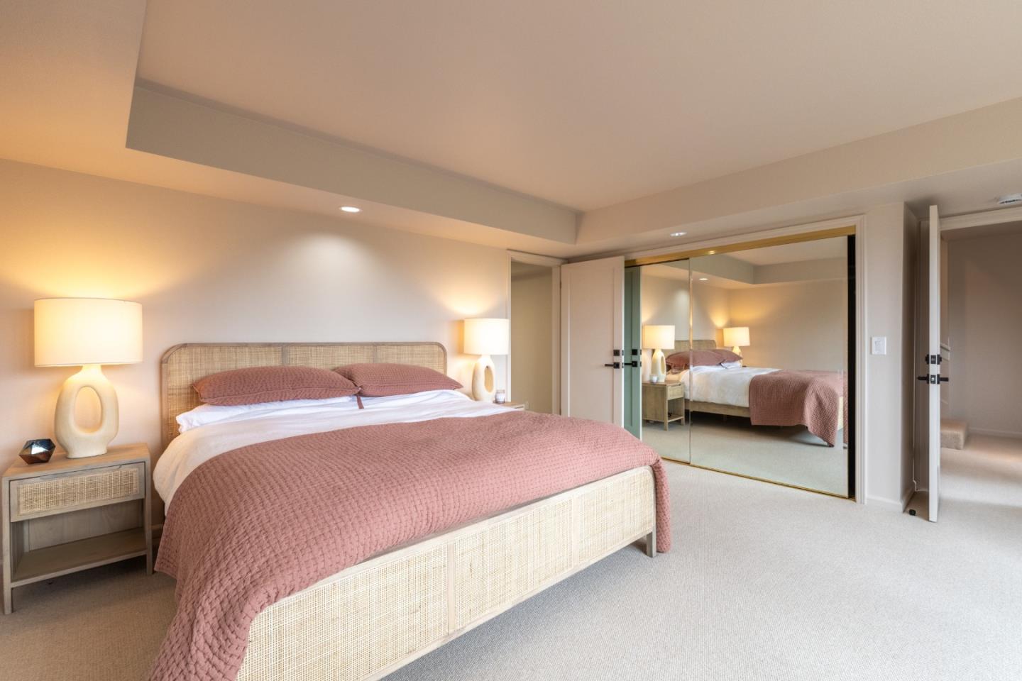 Panoramic Views. Timeless Luxury. 