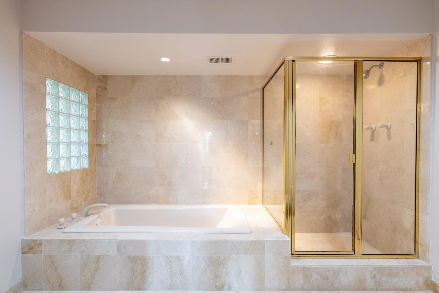 Panoramic Views. Timeless Luxury. 