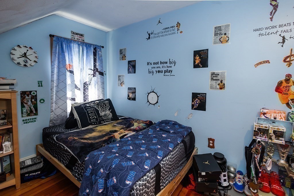 751 Fellsway W