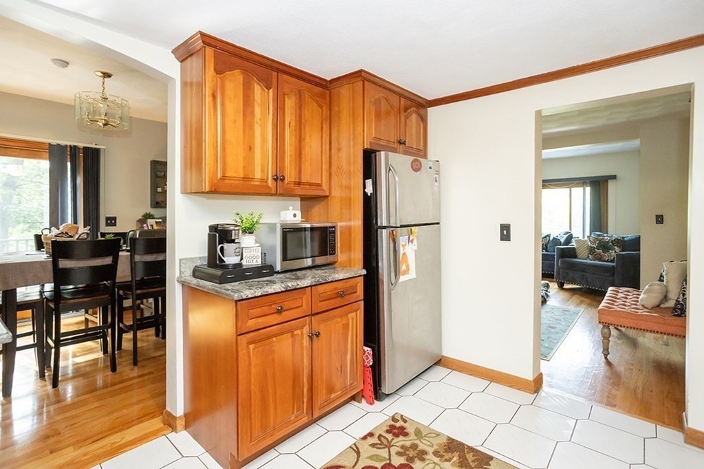 751 Fellsway W