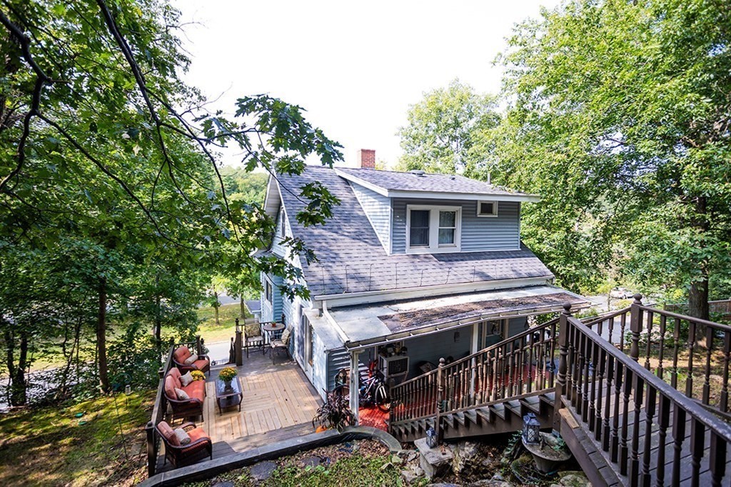751 Fellsway W