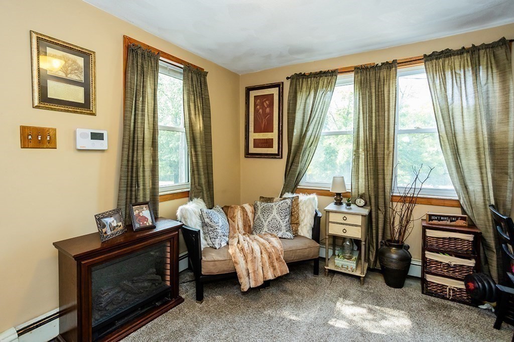 751 Fellsway W
