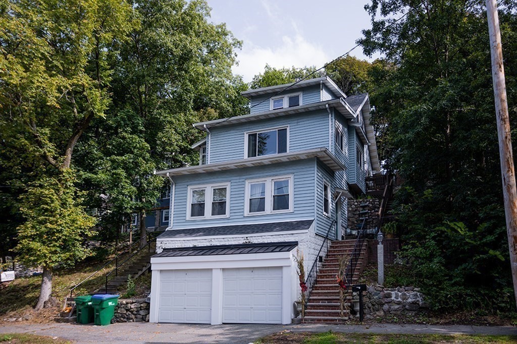 751 Fellsway W